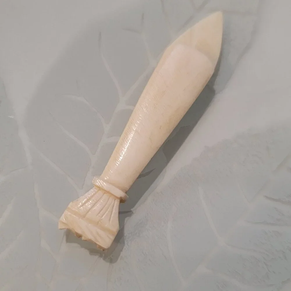 Vintage Letter Opener Artistic Hand-Carved Letter Opener